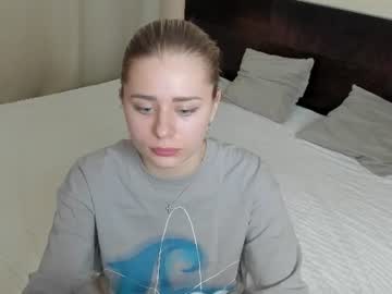 Isabella🎀 live cam video preview