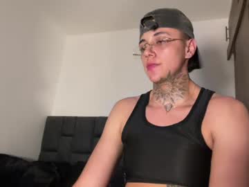 MAN WITH PUSSY webcam livesex profile in ftm cams